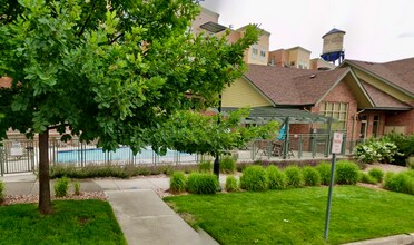 5425 Zephyr St, Unit 201 in Arvada, CO - Building Photo - Building Photo