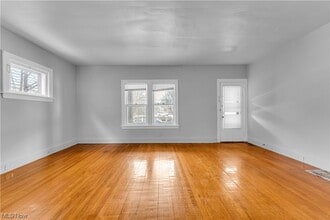 1512 W 116th St-Unit -2 in Cleveland, OH - Building Photo - Building Photo