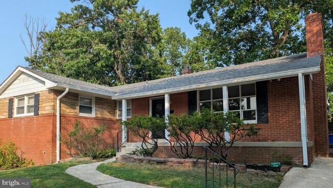 property at 9017 St Andrews Pl