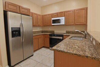 21211 NW 14th Pl in Miami Gardens, FL - Building Photo - Building Photo