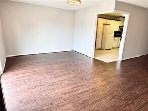 4014 Ridglea Country Club Dr in Benbrook, TX - Building Photo - Building Photo