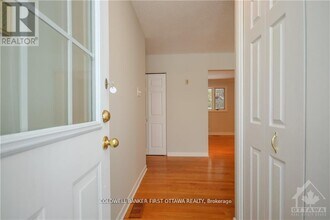 74 Hilliard Ave in Ottawa, ON - Building Photo - Building Photo