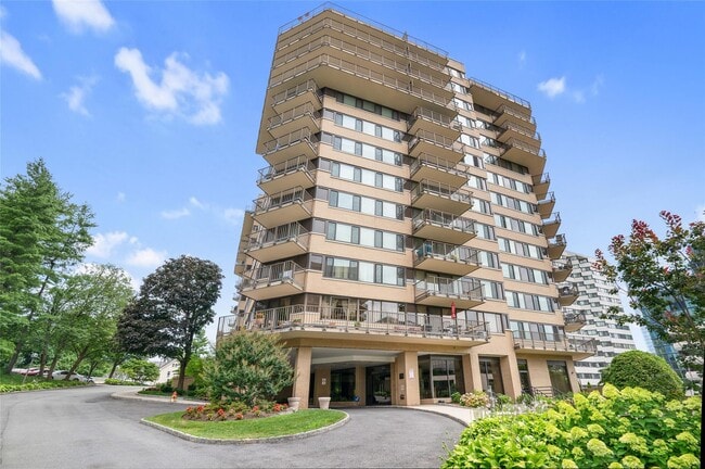 property at 25 Rockledge Ave