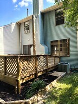 2 Stanwood Ct in Medford, NJ - Building Photo