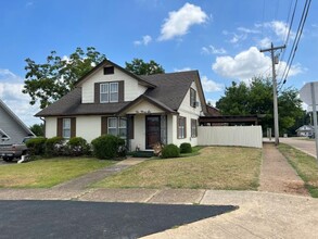 1000 Vine St in Poplar Bluff, MO - Building Photo - Building Photo