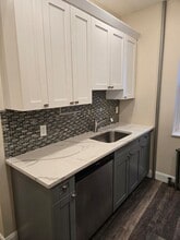 289 Day Ave, Unit A-4 in Fairview, NJ - Building Photo - Building Photo