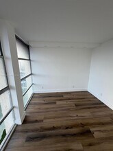 701 Three Islands Boulevard in Hallandale Beach, FL - Foto de edificio - Building Photo