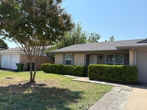 3514 Summit Ln in Garland, TX - Building Photo - Building Photo