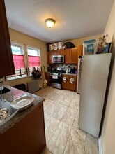 117 Grove St in Bloomfield, NJ - Building Photo - Building Photo