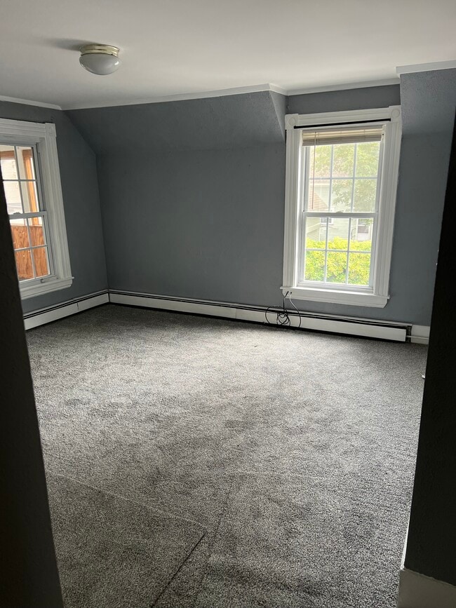 13 Morton St, Unit Second Floor