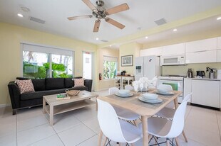 316 Oregon St in Hollywood, FL - Building Photo