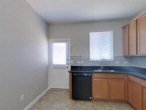 6718 Atlasridge Dr in Houston, TX - Building Photo - Building Photo