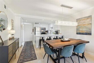 3915 St Charles Ave, Unit 503 in New Orleans, LA - Building Photo - Building Photo