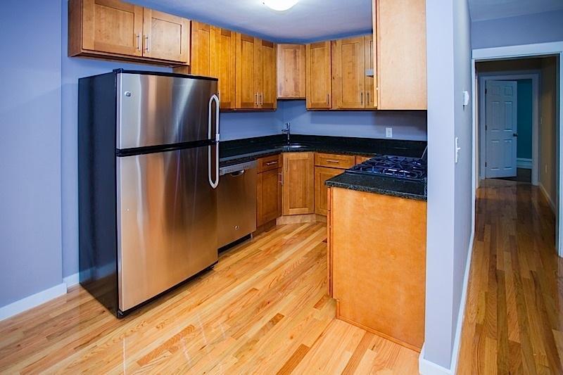 179 Rindge Ave, Unit #173 - 1R in Cambridge, MA - Foto de edificio