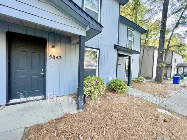 5842 Aftonshire Dr in Fayetteville, NC - Building Photo - Building Photo