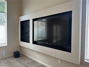 2427 Cliffwood Dr in Henderson, NV - Building Photo - Building Photo