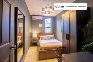 Room in Shared 3 bed/1 bath home in New York, NY - Building Photo
