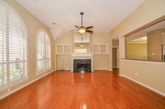 46 Grants Lake Cir in Sugar Land, TX - Building Photo - Building Photo