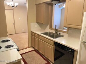 5013 60th St in Lubbock, TX - Building Photo - Building Photo