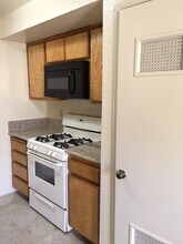 472 S El Molino Ave in Pasadena, CA - Building Photo - Building Photo