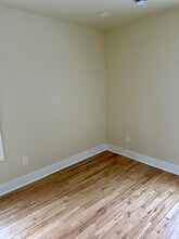 901 E Center St in Milwaukee, WI - Foto de edificio - Building Photo