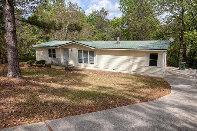 property at 4200 Heritage Ct