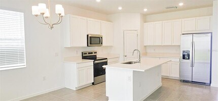 413 Silver Palm Dr in Haines City, FL - Building Photo - Building Photo