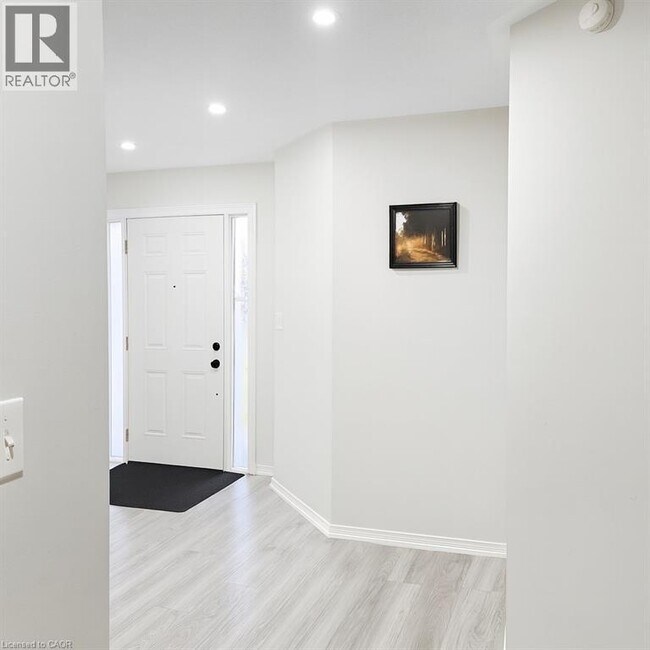 6798 Bansbridge Crescent in Mississauga, ON - Building Photo - Building Photo