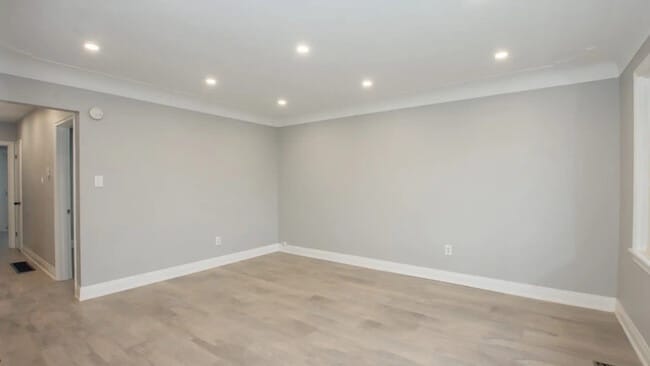 144 Brentwood Dr in Hamilton, ON - Building Photo - Building Photo