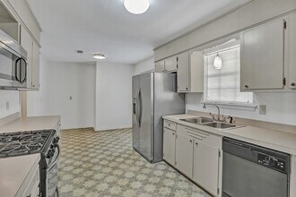 205 Walnut St in Ridgeland, MS - Building Photo - Building Photo