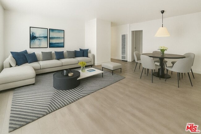 1446 Cochran Ave in Los Angeles, CA - Building Photo - Building Photo