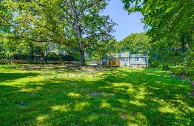 127 Idlewilde Dr in Winston-Salem, NC - Building Photo - Building Photo