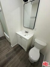 10961 Roscoe Blvd in Los Angeles, CA - Building Photo - Building Photo