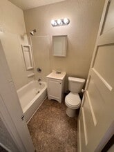 2120 Gold St in Redding, CA - Building Photo - Building Photo