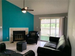 3729 S Lake Orlando Pkwy in Orlando, FL - Foto de edificio - Building Photo