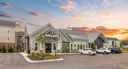 Riverchase Vista Apartments in Savannah, GA - Foto de edificio - Building Photo