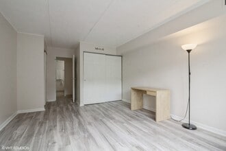 5S 66 Pebblewood Ln in Naperville, IL - Building Photo - Building Photo
