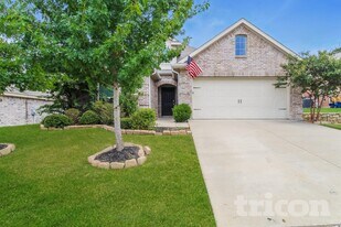 103 Jennie Ct in Ferris, TX - Building Photo