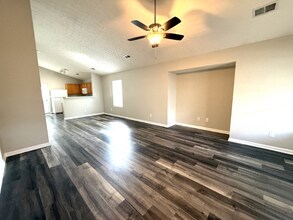 7042 Shanty Creek Dr in Louisville, KY - Building Photo - Building Photo