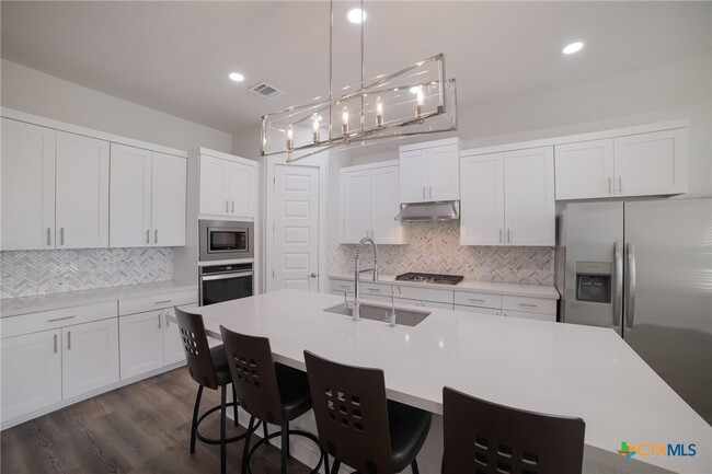 property at 2217 Hoja Ave