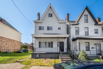 2923 Stafford St in Pittsburgh, PA - Building Photo - Building Photo