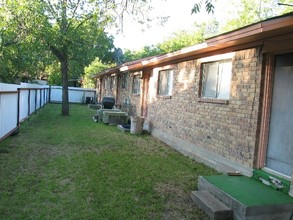 1901 S Pine St in Brady, TX - Building Photo - Building Photo