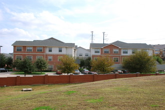 The Remington at Valley Ranch in Irving, TX - Foto de edificio - Building Photo