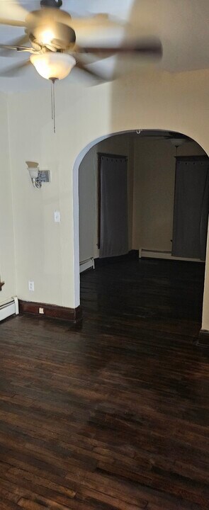 1661 Oak St in Toledo, OH - Building Photo