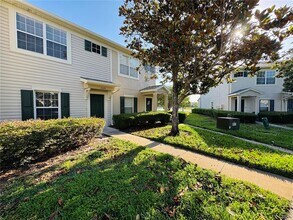 15645 Stable Run Dr in Spring Hill, FL - Building Photo - Building Photo