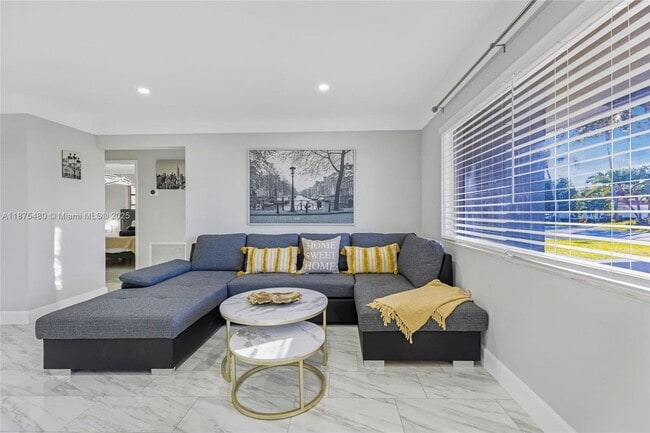 6600 NE 20th Way in Fort Lauderdale, FL - Foto de edificio - Building Photo