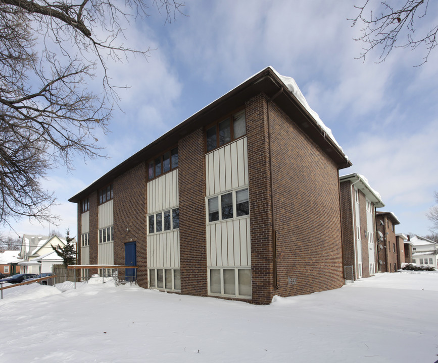 1334 S 10th St in Lincoln, NE - Building Photo