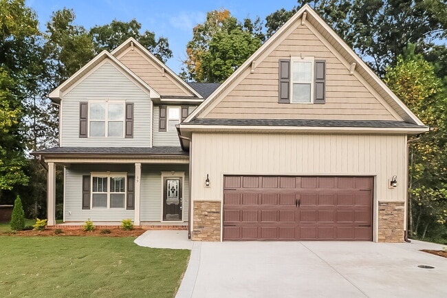 property at 39 Grand Manor Ct