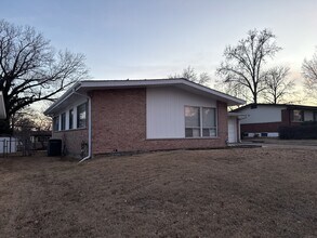 1475 Hollywood Ln in Florissant, MO - Building Photo - Building Photo