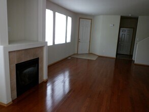 2320 Simmons St in Dupont, WA - Building Photo - Building Photo